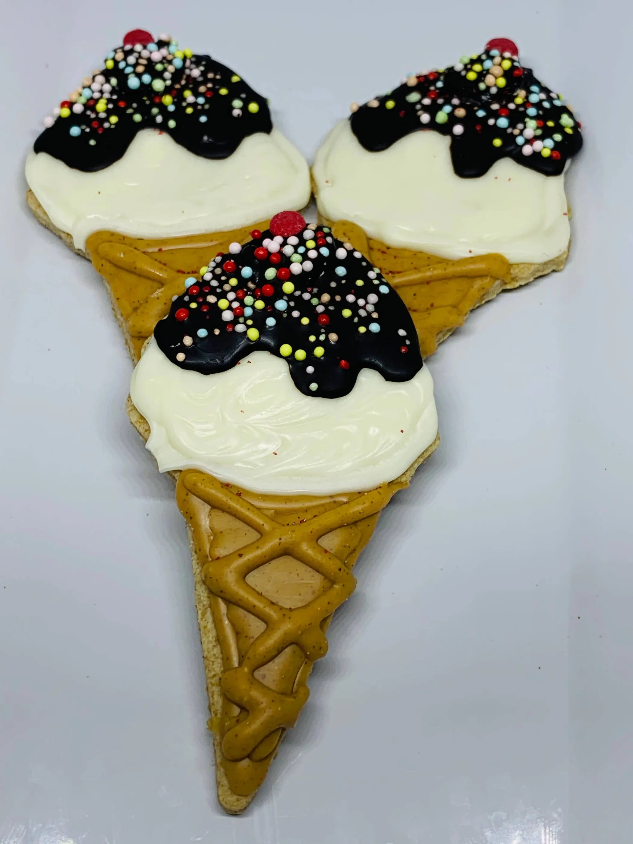 Barkin & Robbins Ice Cream Cone Cookie Dog Treat - 0