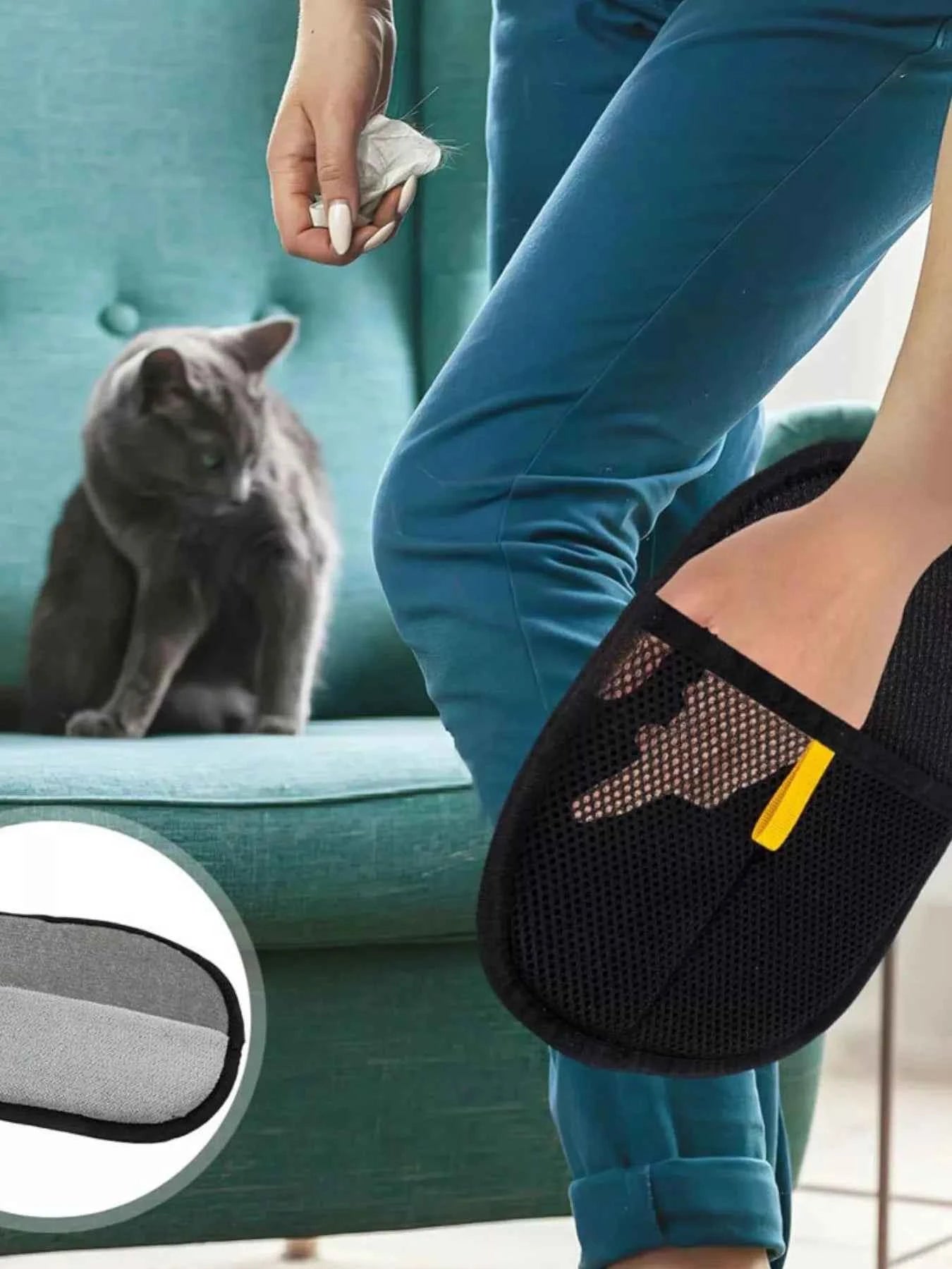 Washable & Reusable Glove-Shaped Pet Hair Remover