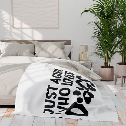 Just a Girl Who Loves Dogs - Fleece Blanket