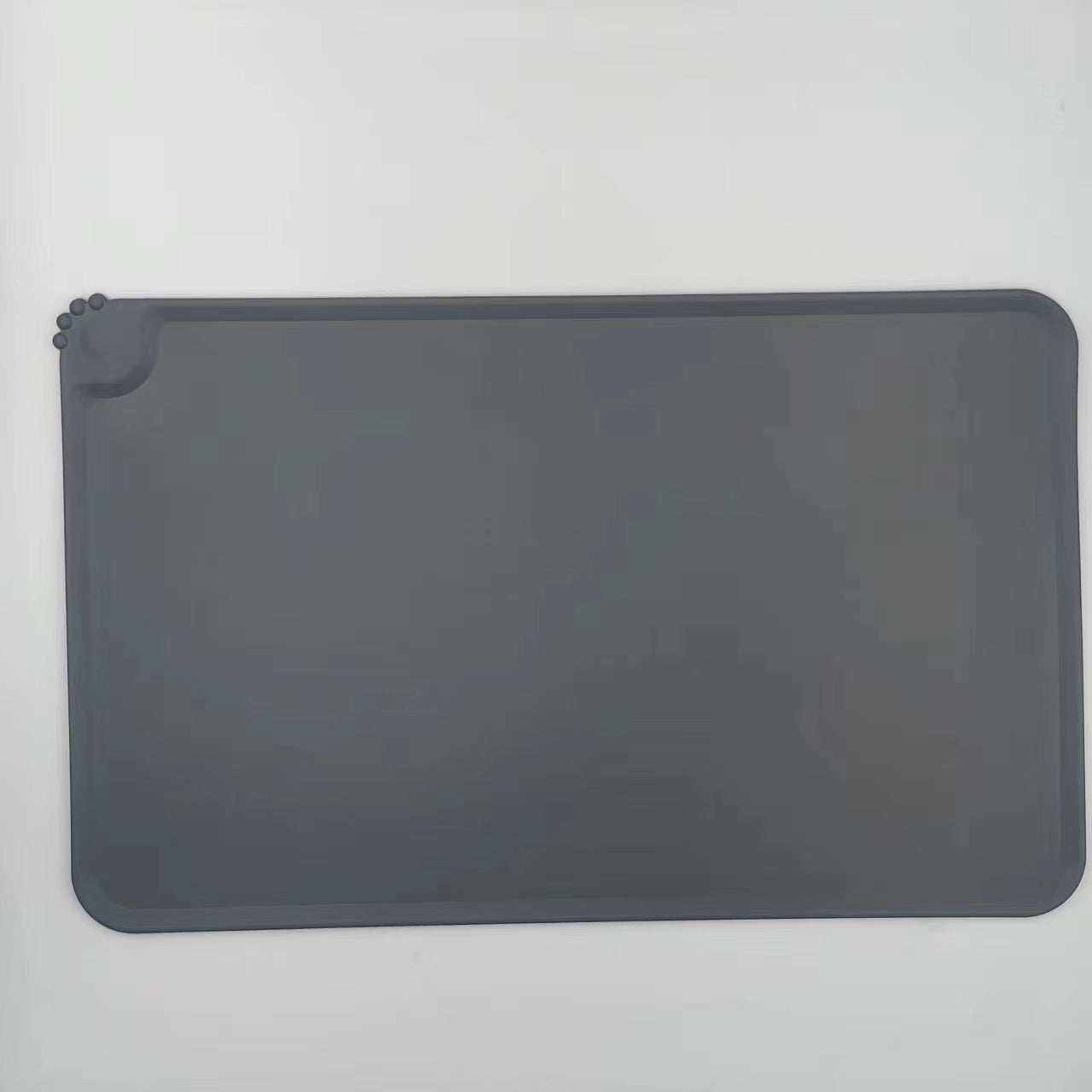 Gray Pet Feeding Mat with Non-Slip Design for Easy Cleaning and Pet Convenience