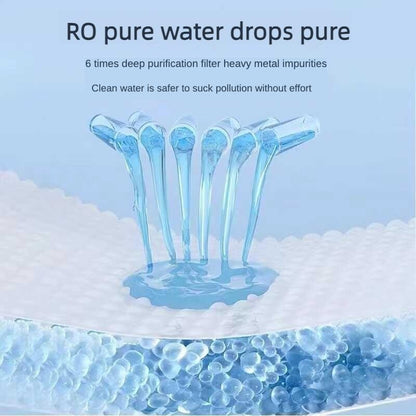 Wefulfil Pet Safe Eye Wipes close up showing RO pure water droplets absorbing into textured pad for pet eye care