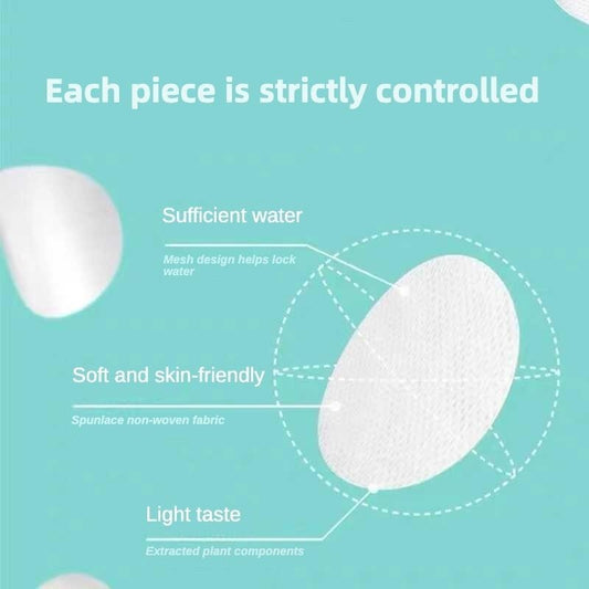 Wefulfil Pet Safe Eye Wipes graphic showing soft nonwoven oval wipe with sufficient water and plant extracts