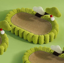 Wefulfil Tree Scratching Post for cats with green plush and textured scratching surface